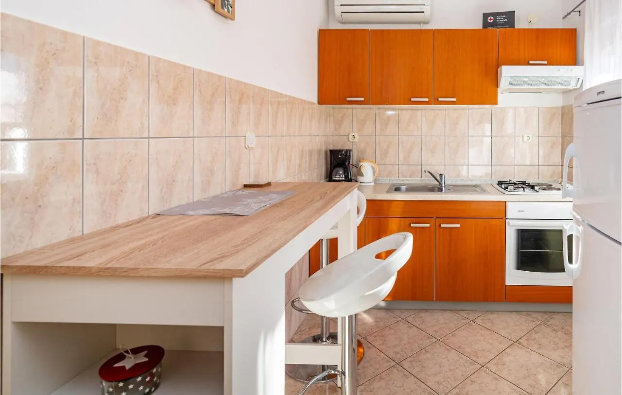 2 Bedroom Stunning Apartment In Krusevo