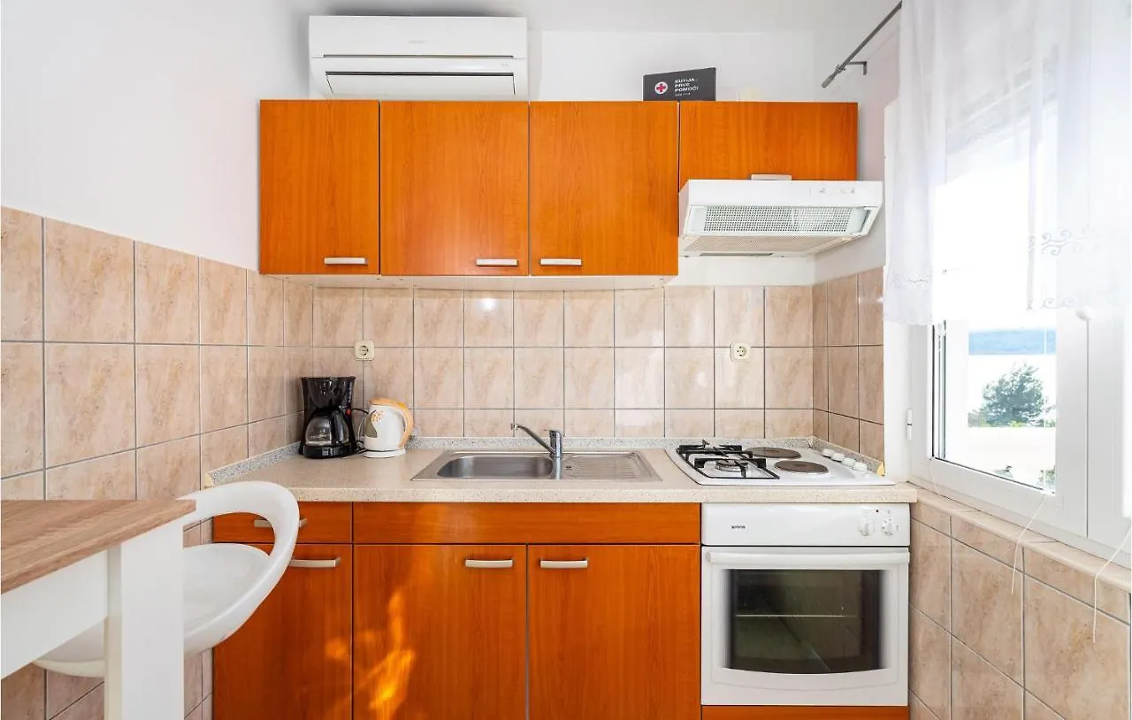 2 Bedroom Stunning Apartment In Krusevo Croatia