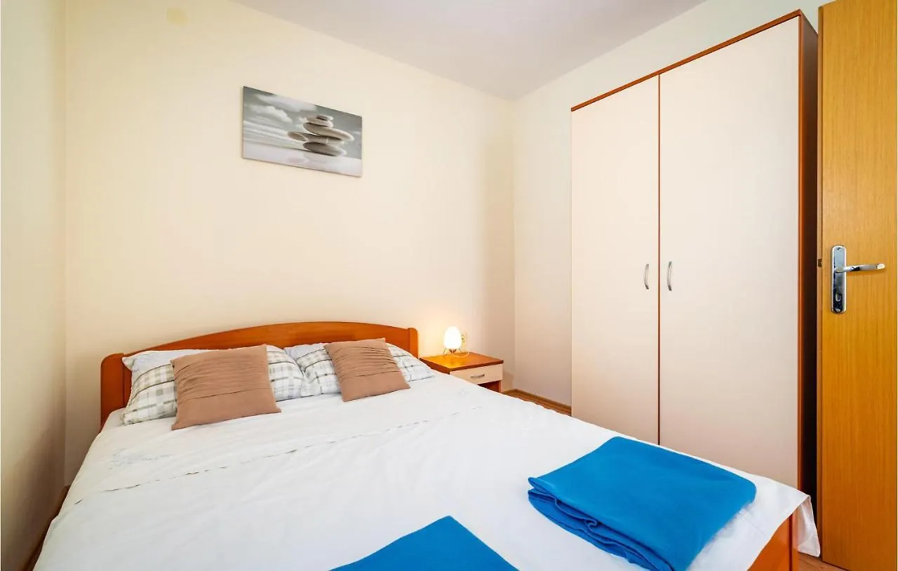 2 Bedroom Stunning Apartment In Krusevo Croatia